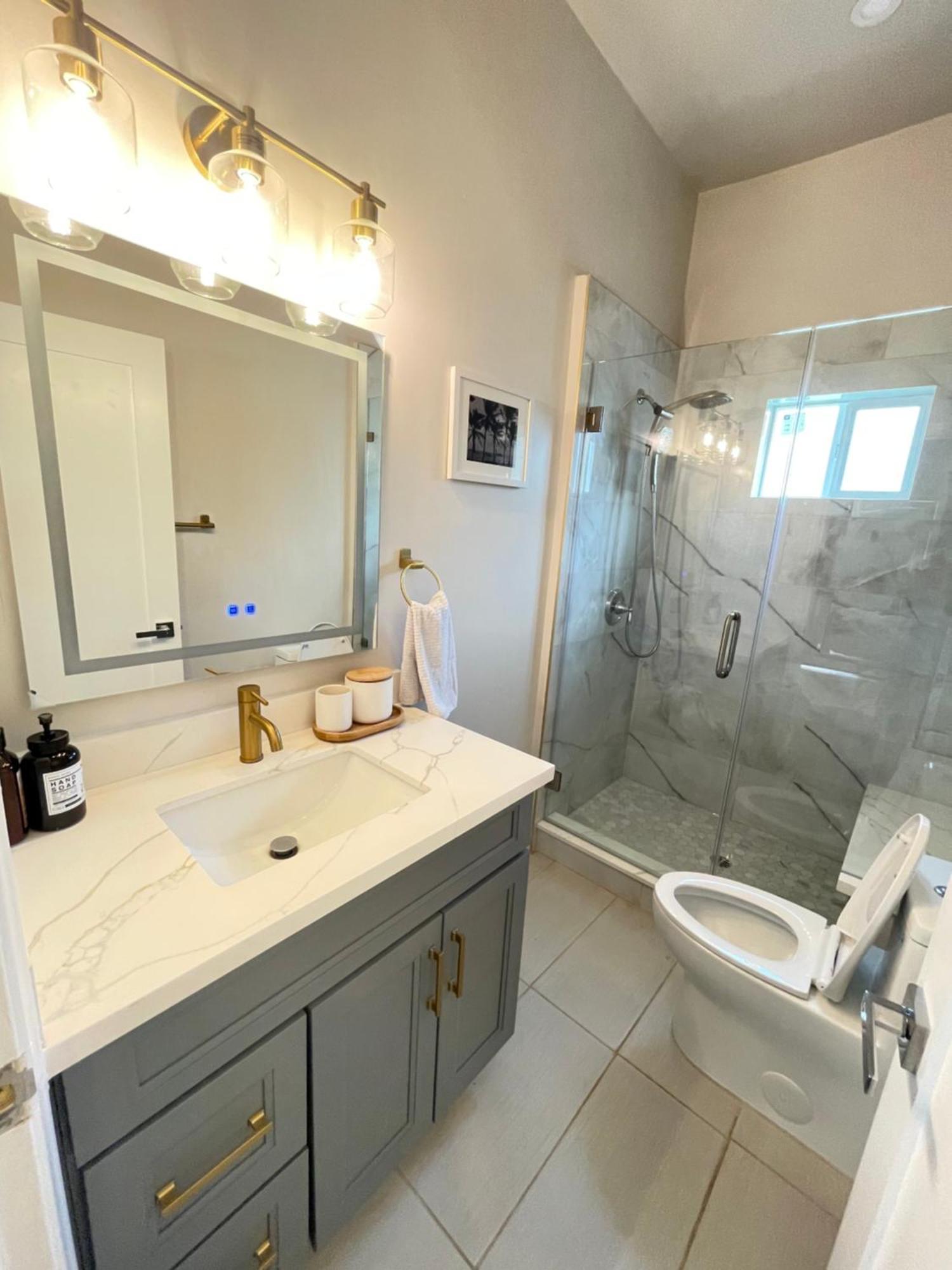 Van Nuys Luxury, Near To Universal Studios, And Hollywood Los Angeles Eksteriør billede
